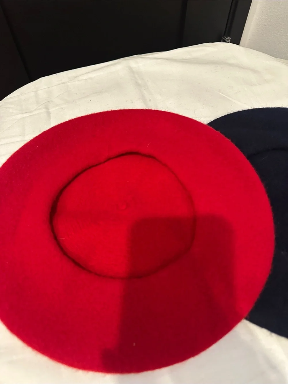 Classic Wool Beret Pack in Navy and Red - Unbranded